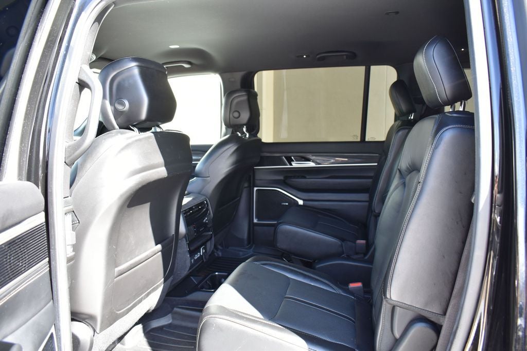 2022 Jeep Wagoneer Series III