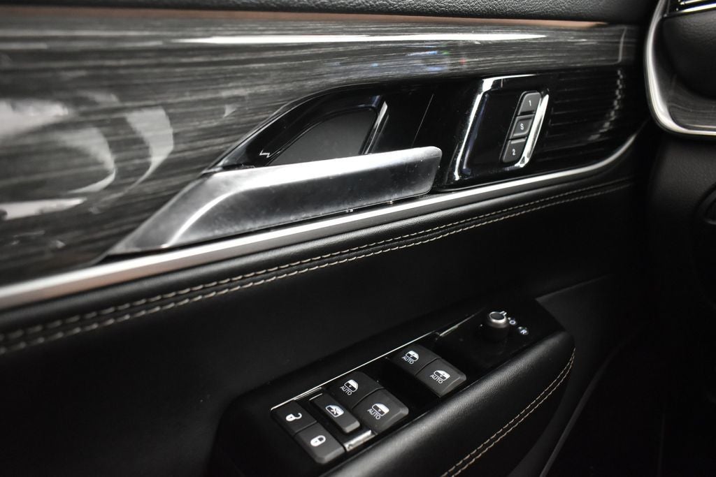 2022 Jeep Wagoneer Series III 4x2
