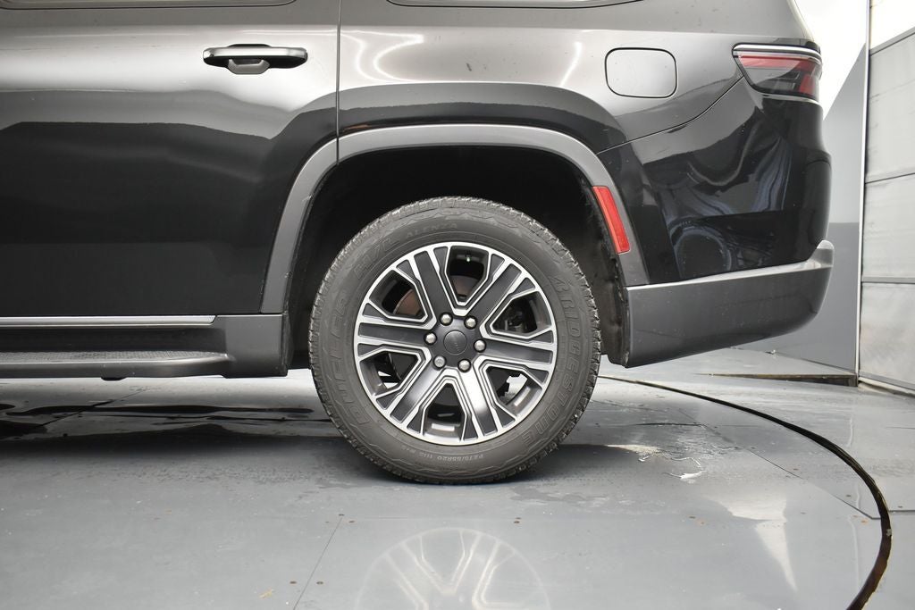 2022 Jeep Wagoneer Series III 4x2