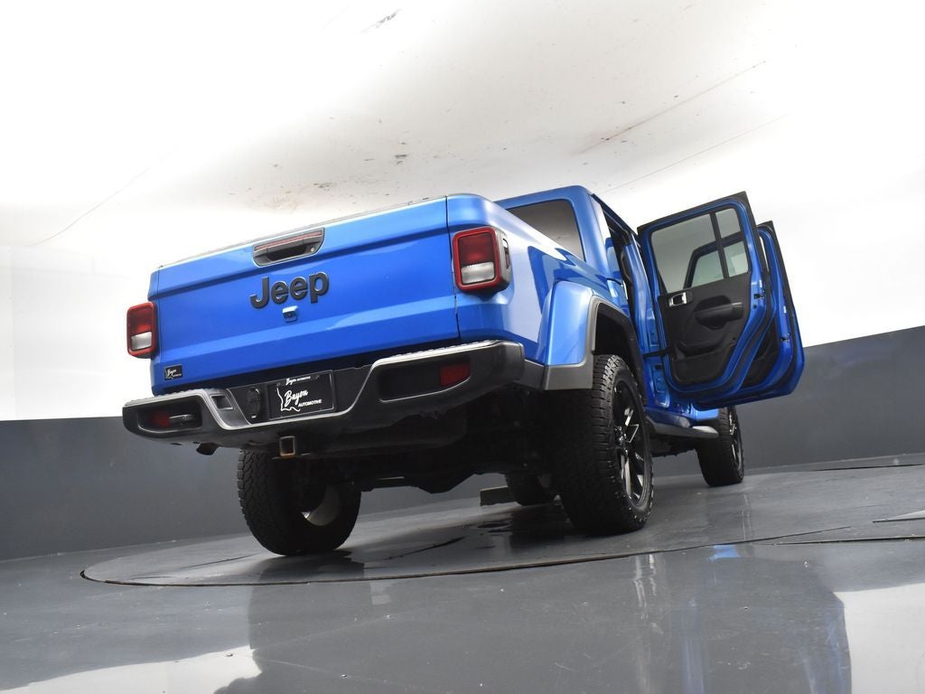 2024 Jeep Gladiator Nighthawk