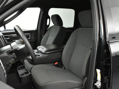 2024 RAM 1500 Classic Warlock Crew Cab 4x2 5'7' Box