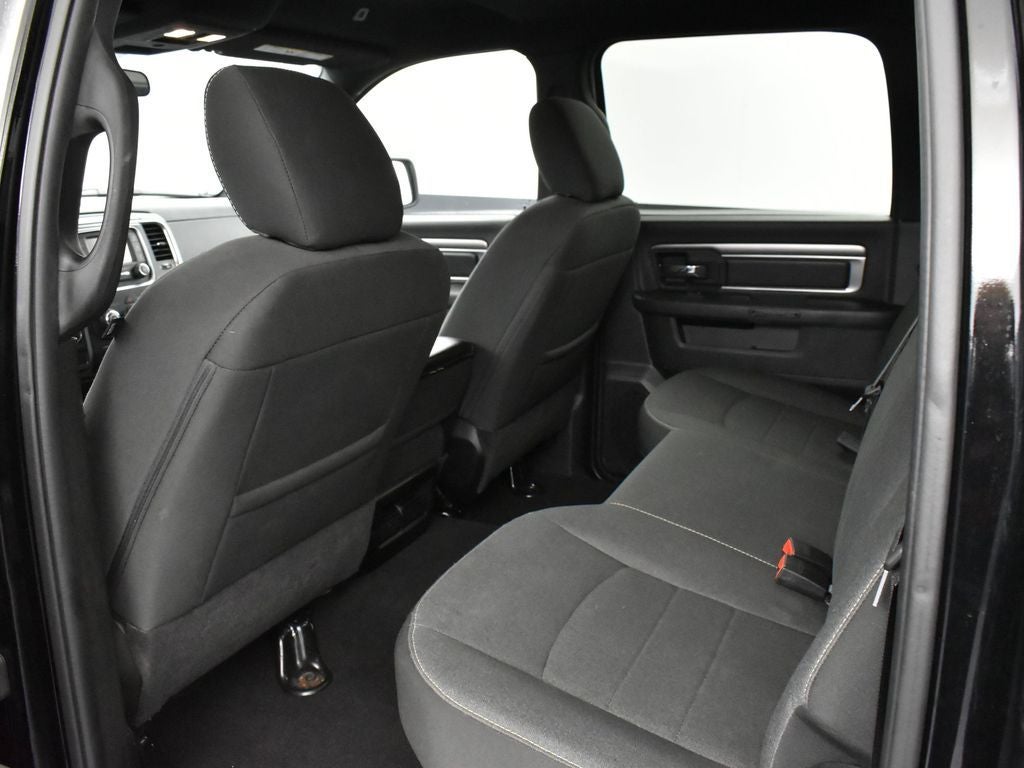 2024 RAM 1500 Classic Warlock Crew Cab 4x2 5'7' Box