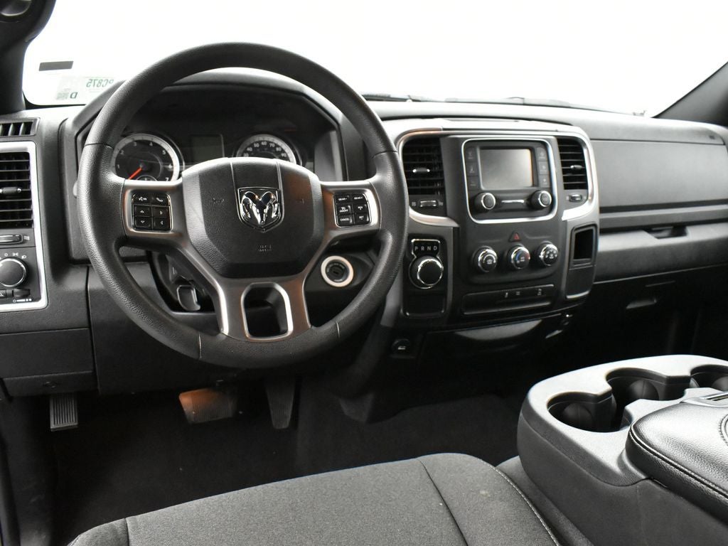 2024 RAM 1500 Classic Warlock Crew Cab 4x2 5'7' Box