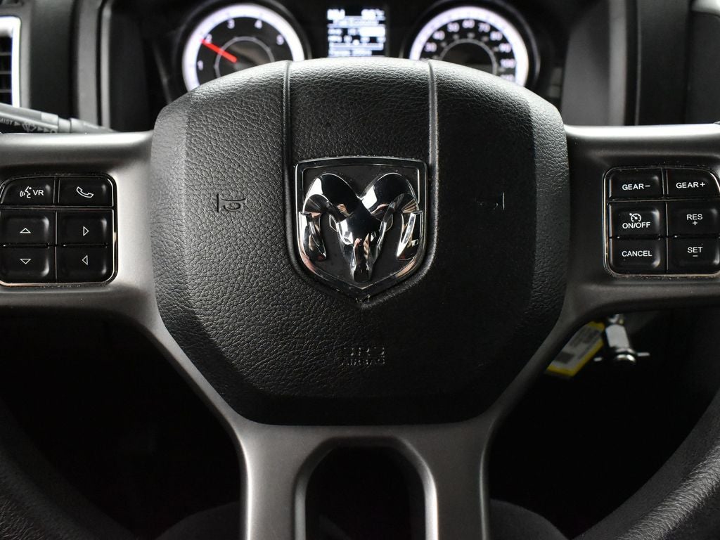 2024 RAM 1500 Classic Warlock Crew Cab 4x2 5'7' Box