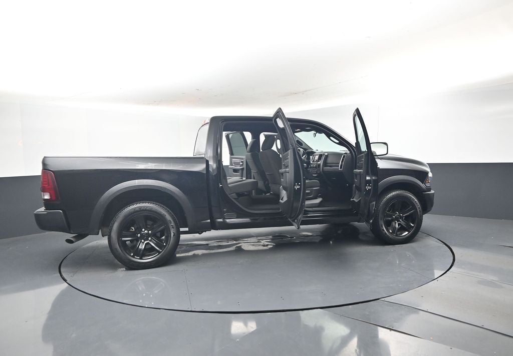 2024 RAM 1500 Classic Warlock Crew Cab 4x2 5'7' Box