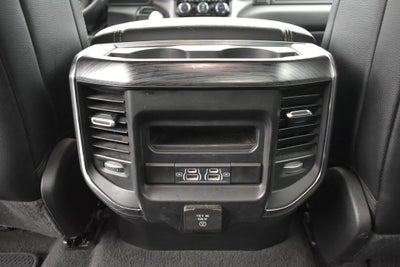 2024 RAM 1500 Laramie Crew Cab 4x2 5'7' Box