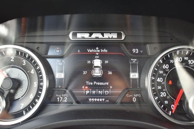2022 RAM 1500 Big Horn Crew Cab 4x4 5'7' Box