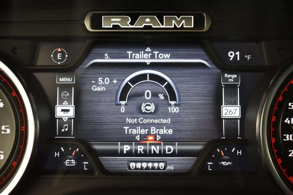 2022 RAM 1500 Laramie Crew Cab 4x4 5'7' Box