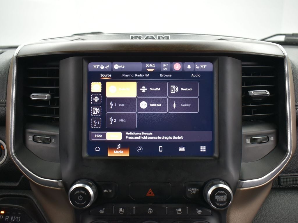 2022 RAM 1500 Laramie Crew Cab 4x4 5'7' Box