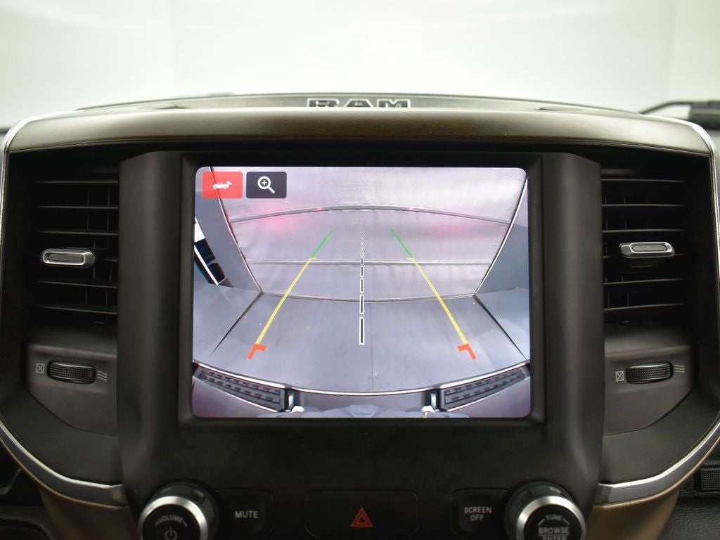 2022 RAM 1500 Laramie Crew Cab 4x4 5'7' Box