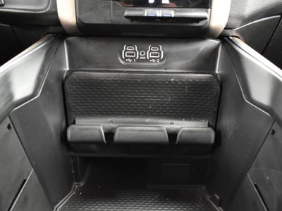 2022 RAM 1500 Laramie Crew Cab 4x4 5'7' Box