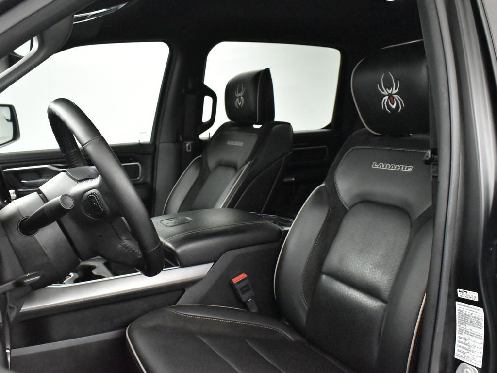 2022 RAM 1500 Laramie Crew Cab 4x4 5'7' Box