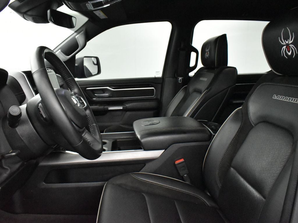 2022 RAM 1500 Laramie Crew Cab 4x4 5'7' Box