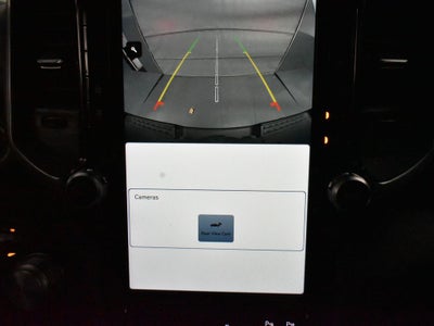 2022 RAM 1500 Laramie Crew Cab 4x4 5'7' Box