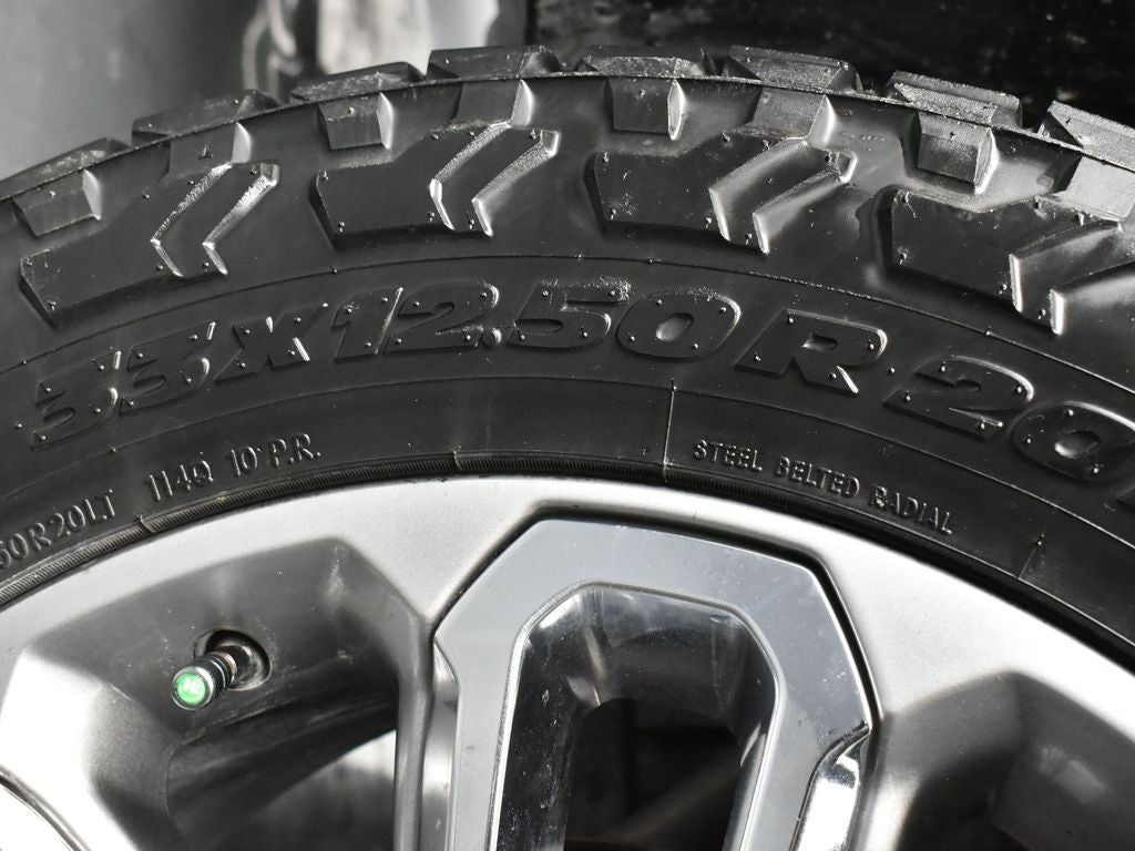 2022 RAM 1500 Laramie Crew Cab 4x4 5'7' Box