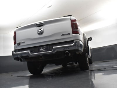2020 RAM 1500 Laramie Crew Cab 4x4 5'7' Box