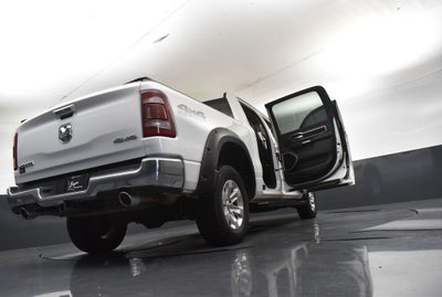 2020 RAM 1500 Laramie Crew Cab 4x4 5'7' Box