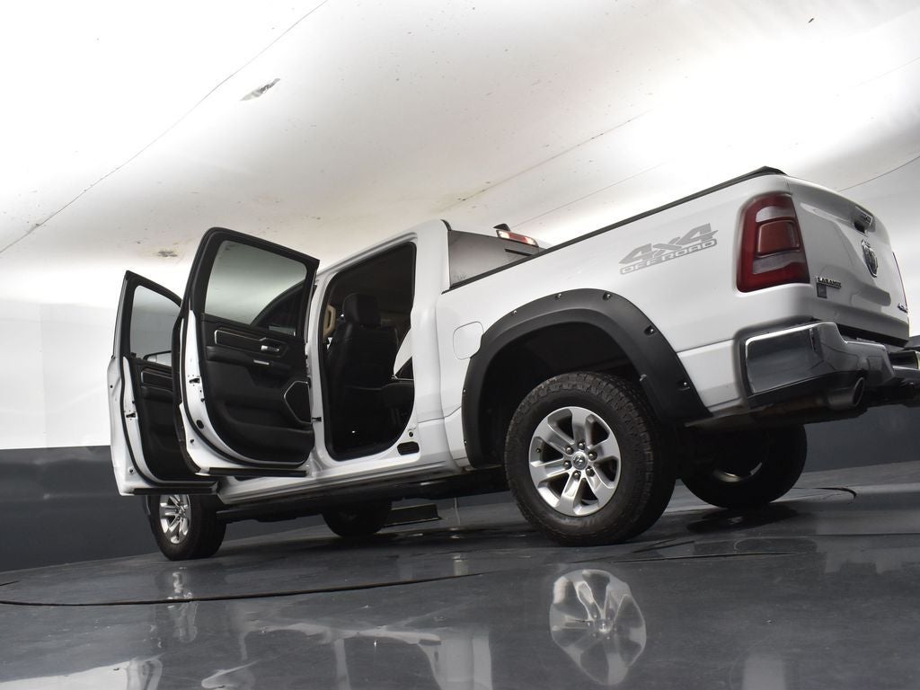 2020 RAM 1500 Laramie Crew Cab 4x4 5'7' Box