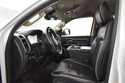 2020 RAM 1500 Laramie Crew Cab 4x4 5'7' Box