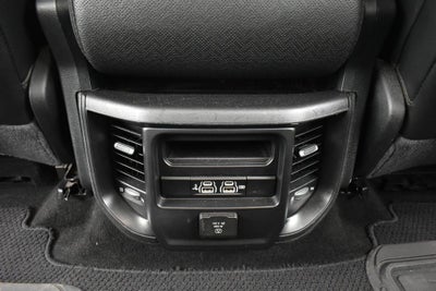 2020 RAM 1500 Laramie Crew Cab 4x4 5'7' Box