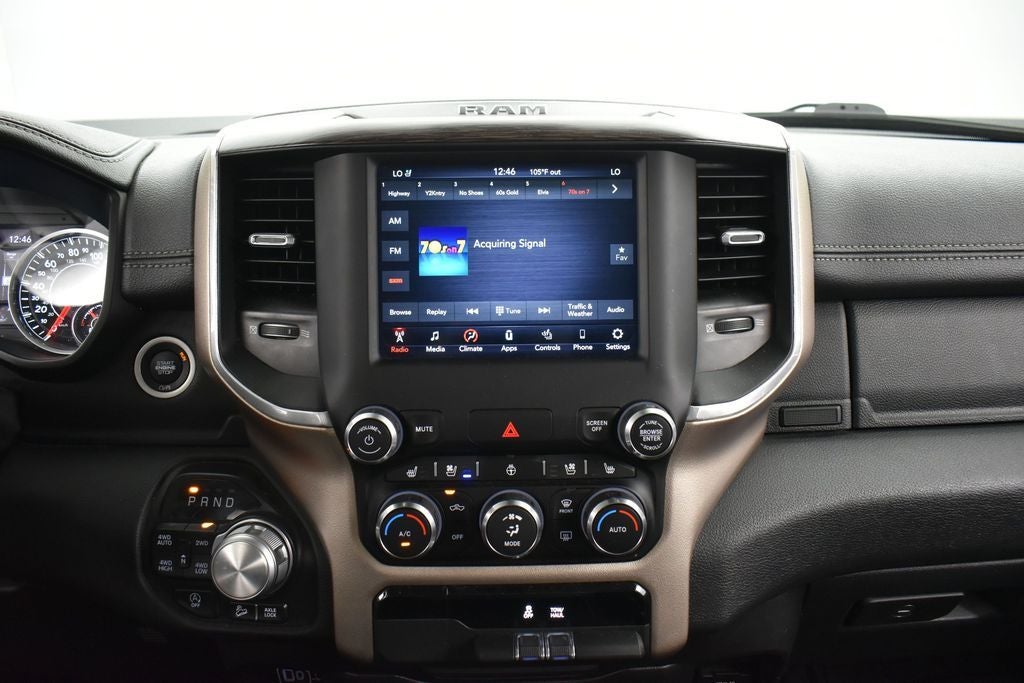 2020 RAM 1500 Laramie Crew Cab 4x4 5'7' Box