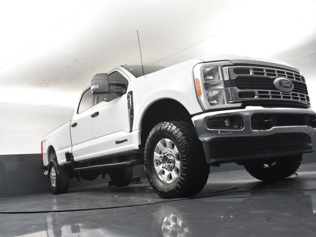 2023 Ford F-350 XLT