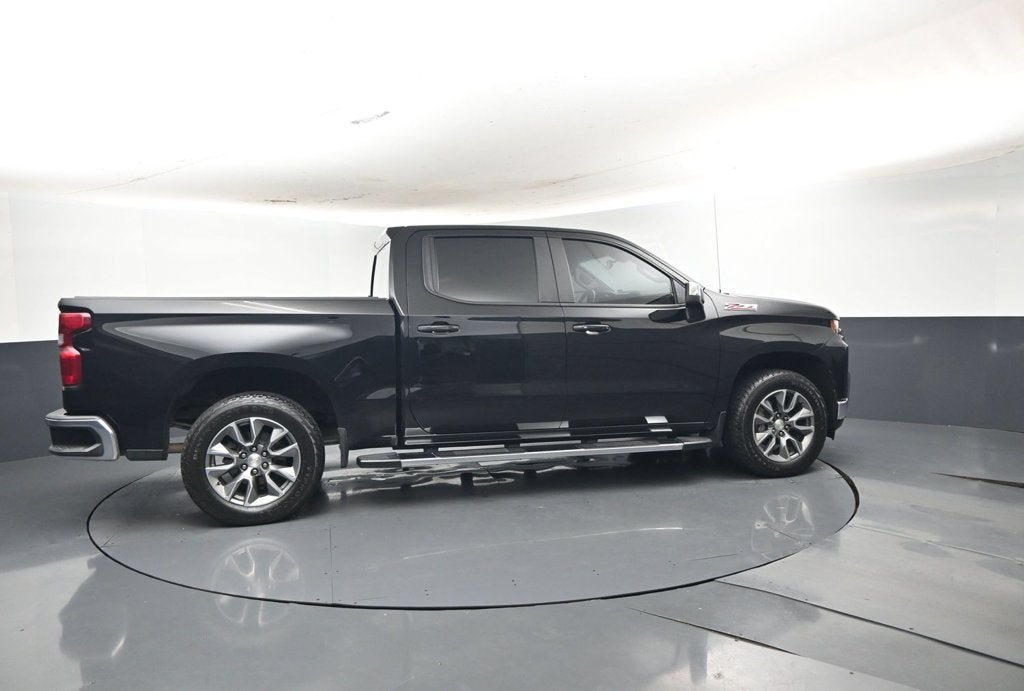 2022 Chevrolet Silverado 1500 LTD 4WD Crew Cab Short Bed LT