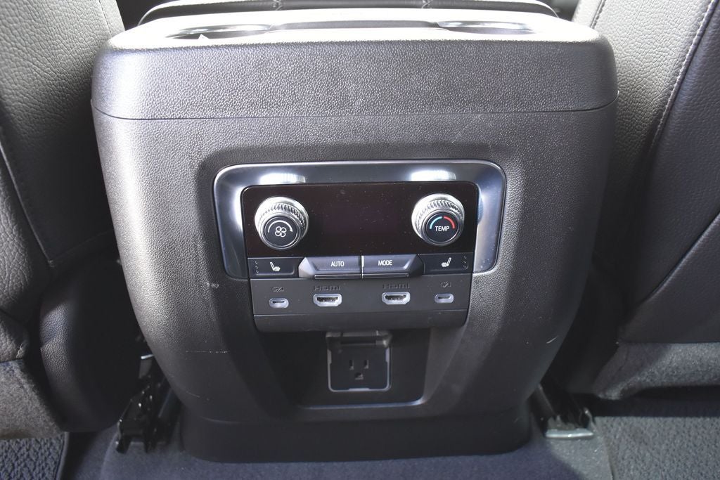 2023 GMC Yukon XL 2WD Denali