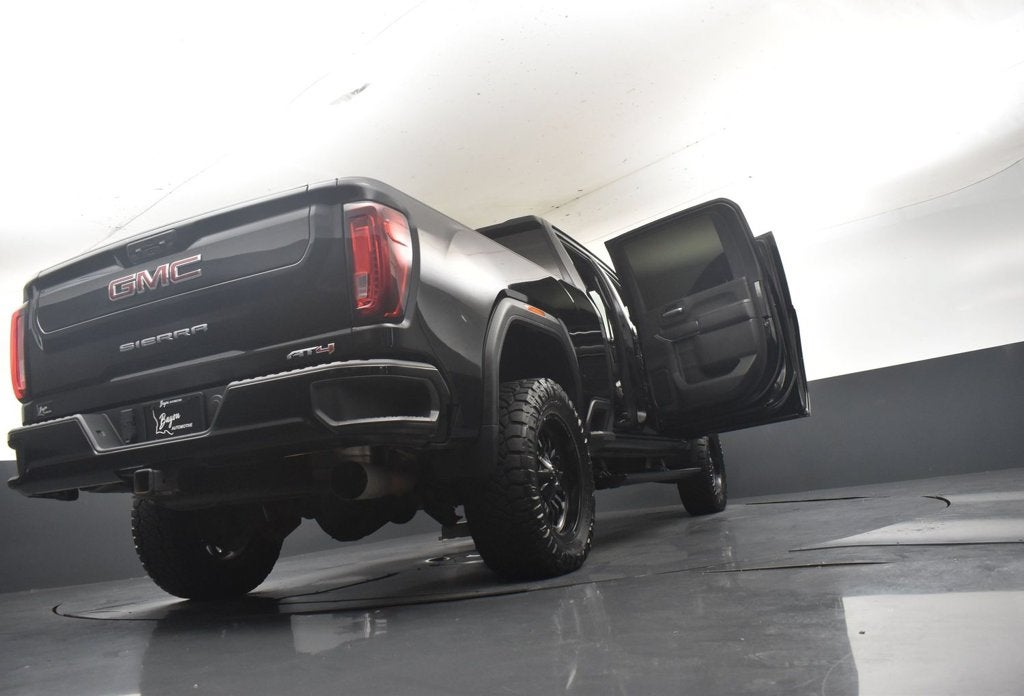 2023 GMC Sierra 2500HD 4WD Crew Cab Standard Bed AT4