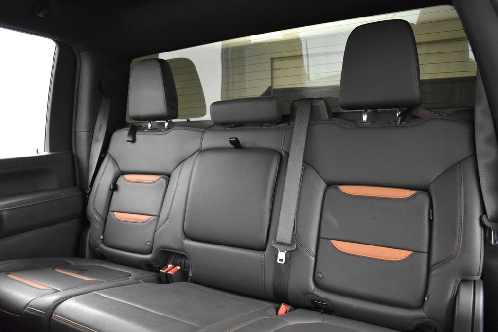 2023 GMC Sierra 2500HD 4WD Crew Cab Standard Bed AT4