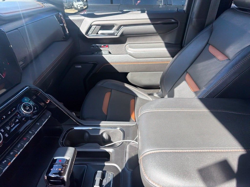2023 GMC Sierra 1500 4WD Crew Cab Short Box AT4