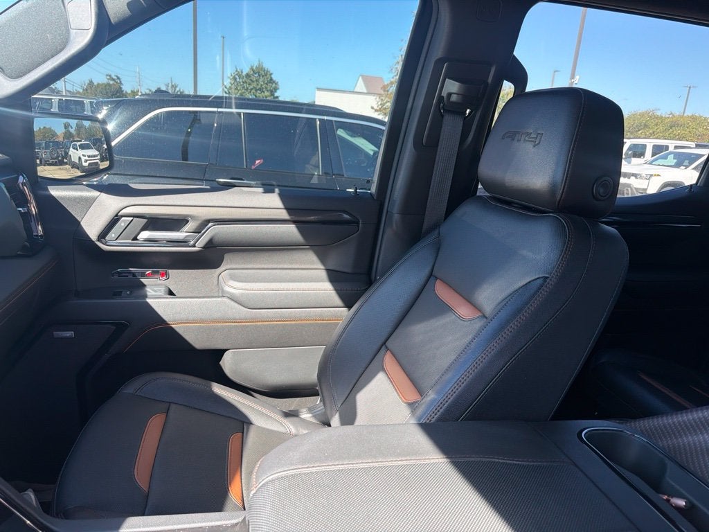 2023 GMC Sierra 1500 4WD Crew Cab Short Box AT4