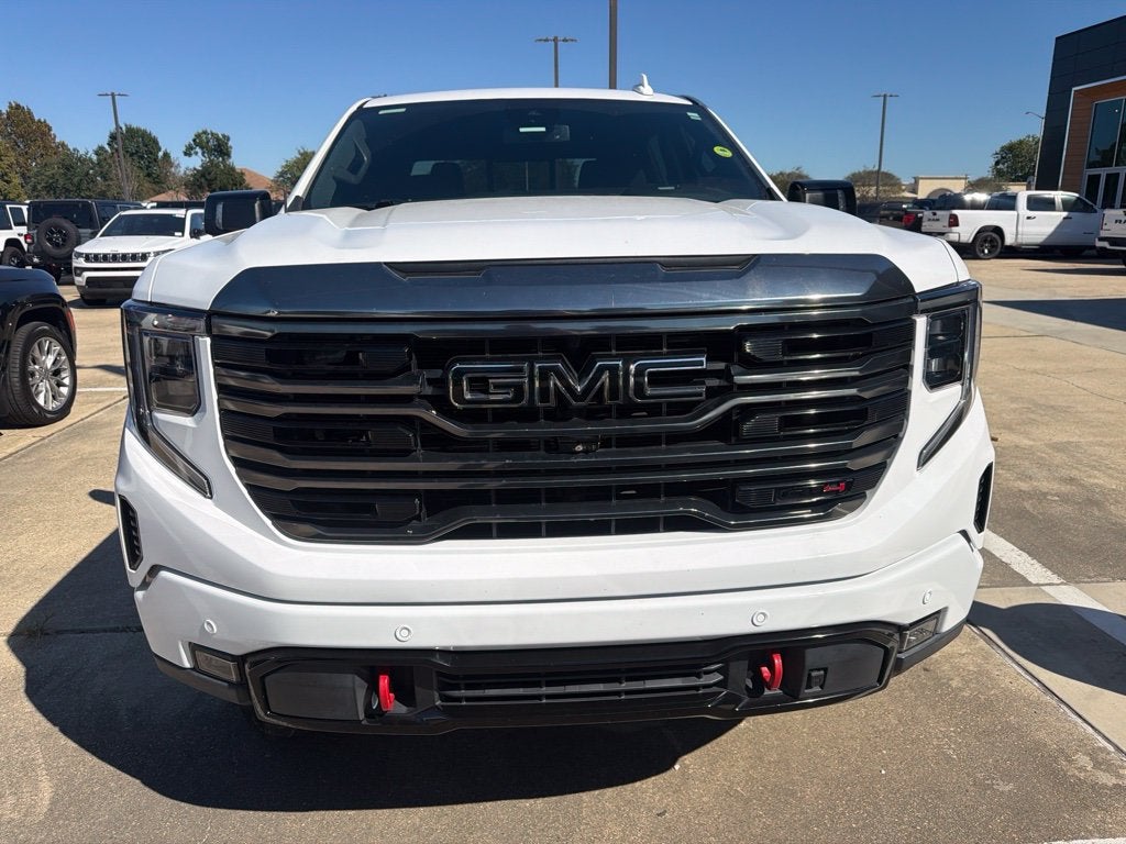 2023 GMC Sierra 1500 4WD Crew Cab Short Box AT4