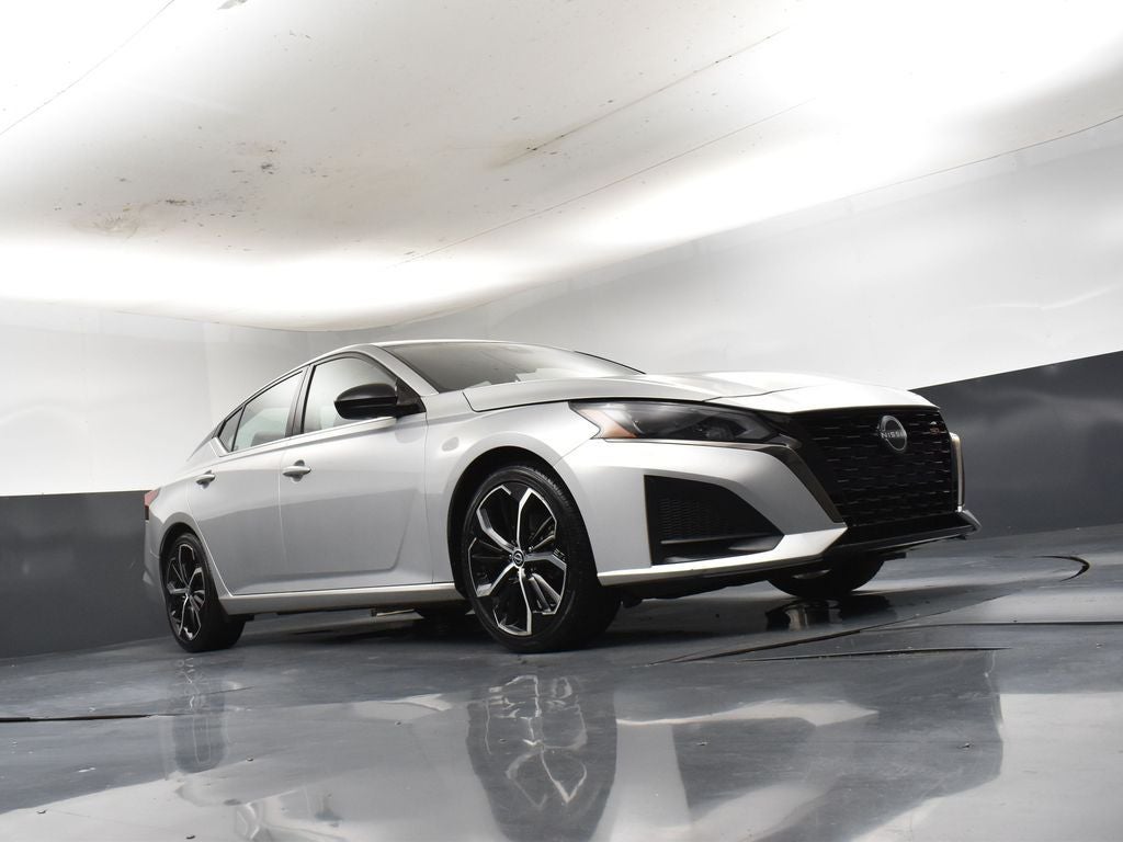 2024 Nissan Altima SR FWD