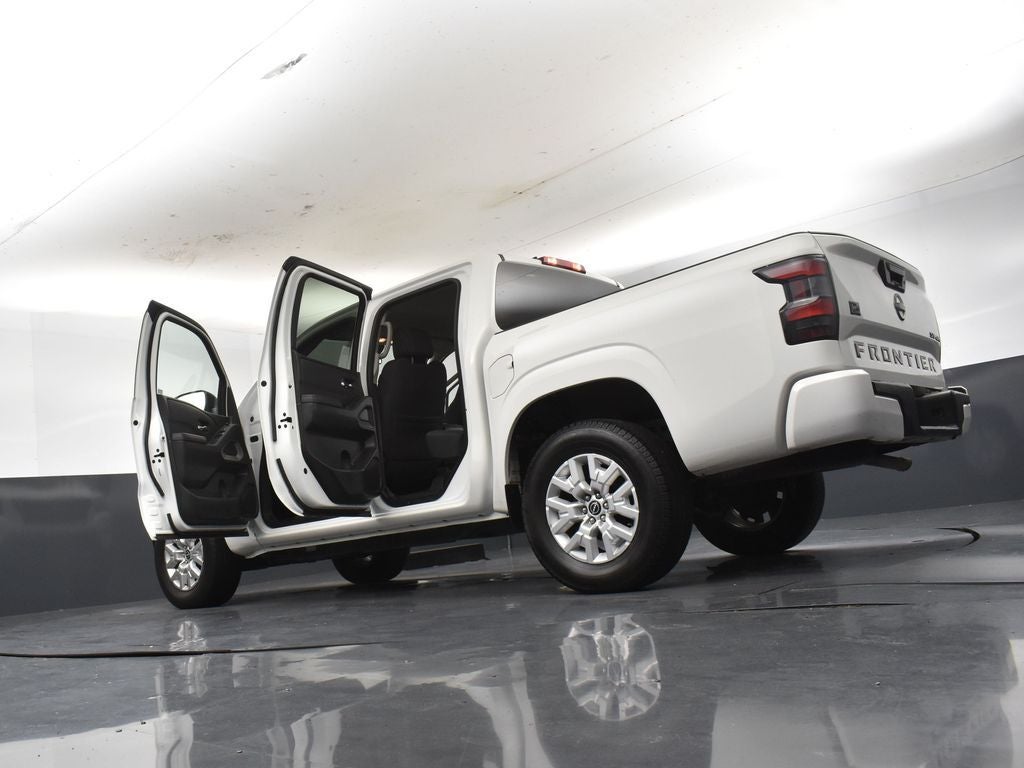 2022 Nissan Frontier Crew Cab SV 4x4