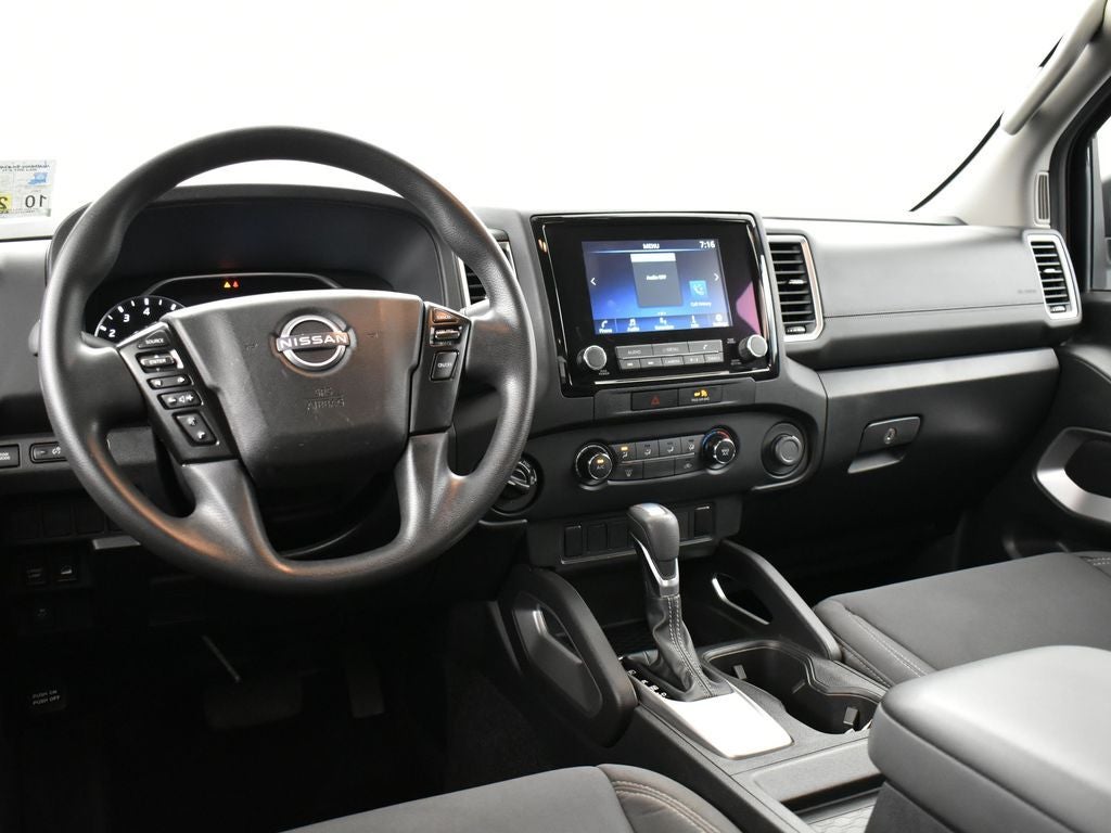 2022 Nissan Frontier Crew Cab SV 4x4