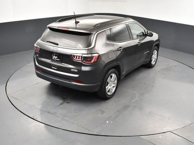 2022 Jeep Compass Latitude FWD