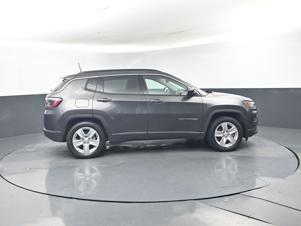 2022 Jeep Compass Latitude FWD