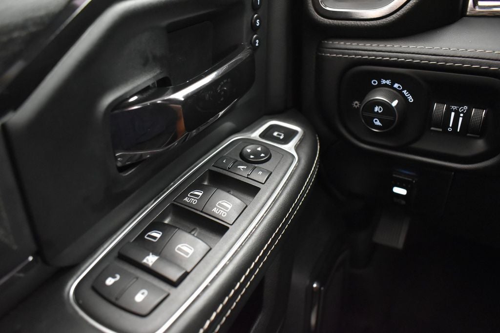 2022 RAM 2500 Limited Mega Cab 4x4 6'4' Box