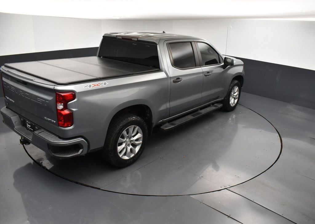 2023 Chevrolet Silverado 1500 4WD Crew Cab Short Bed Custom