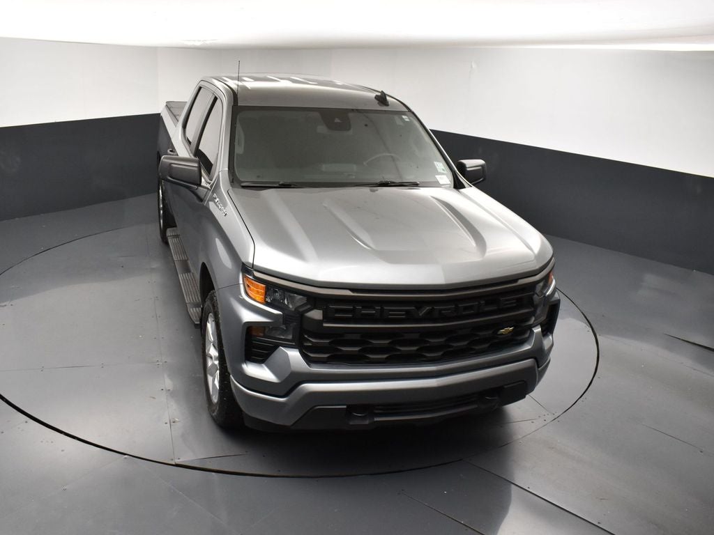 2023 Chevrolet Silverado 1500 4WD Crew Cab Short Bed Custom
