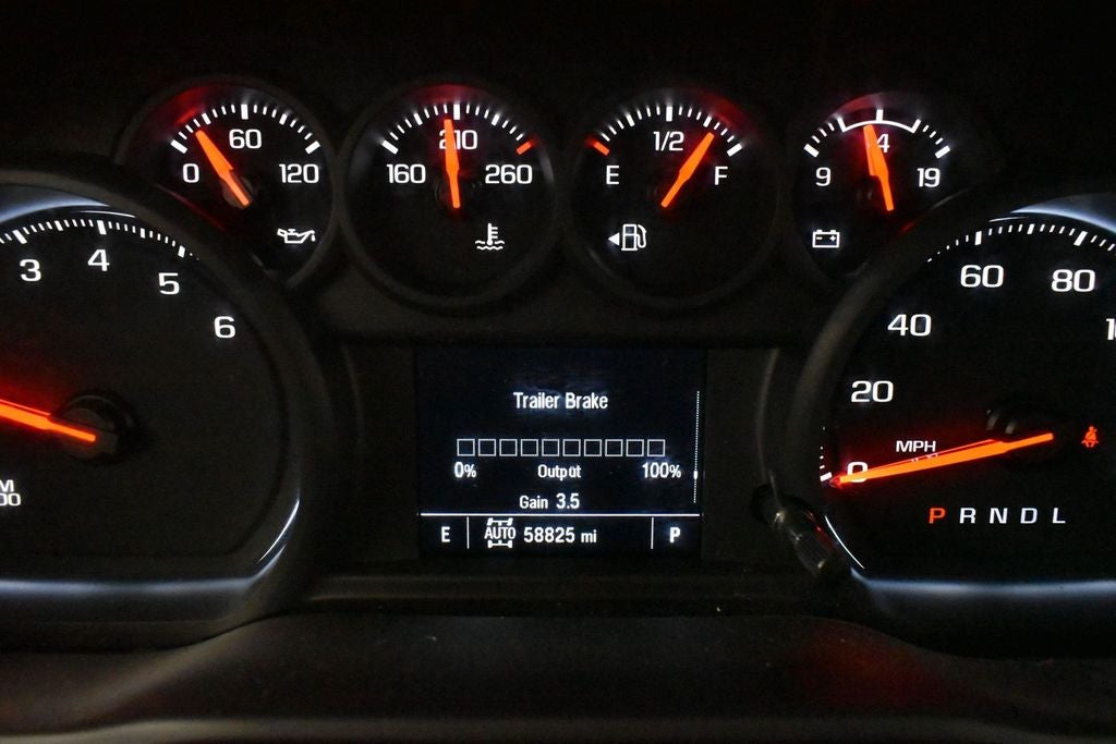 2023 Chevrolet Silverado 1500 4WD Crew Cab Short Bed Custom