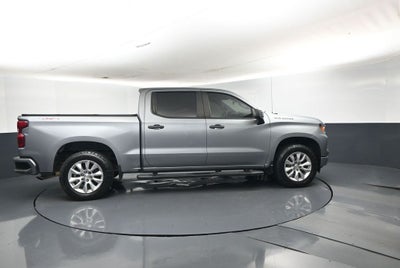 2023 Chevrolet Silverado 1500 4WD Crew Cab Short Bed Custom