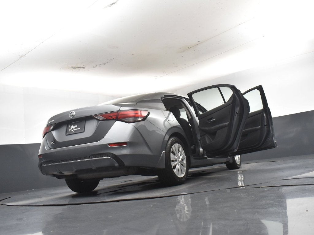 2022 Nissan Sentra S Xtronic CVT
