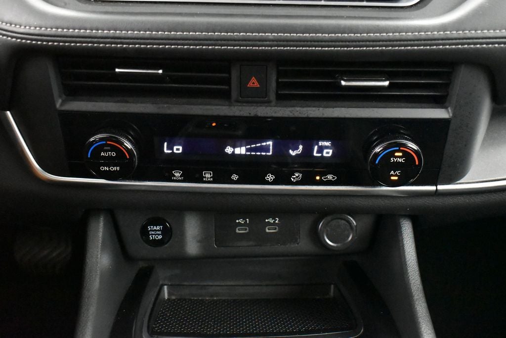 2025 Nissan Rogue SV