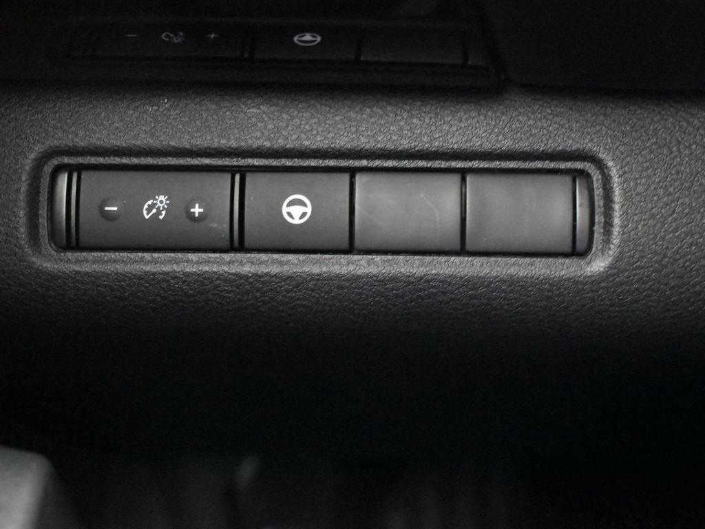 2023 Nissan Pathfinder SV FWD