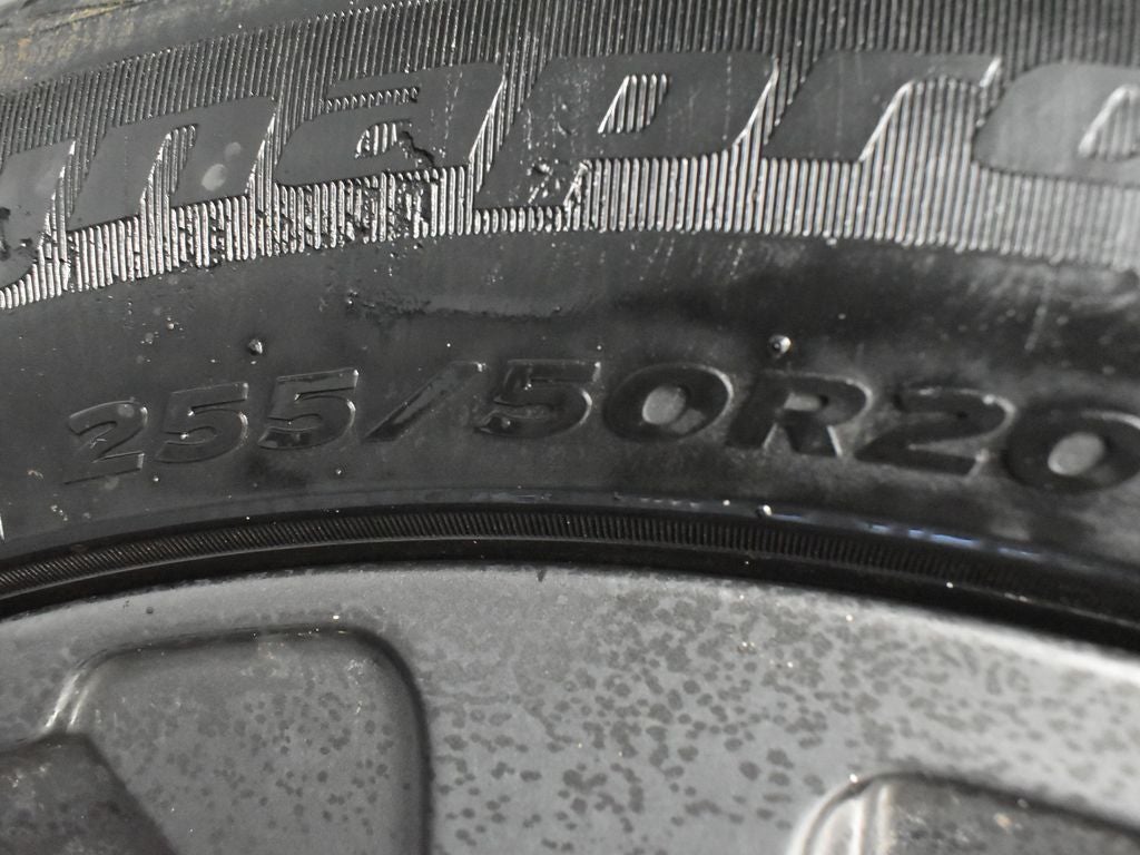 2022 Land Rover Range Rover Velar P250 R-Dynamic S