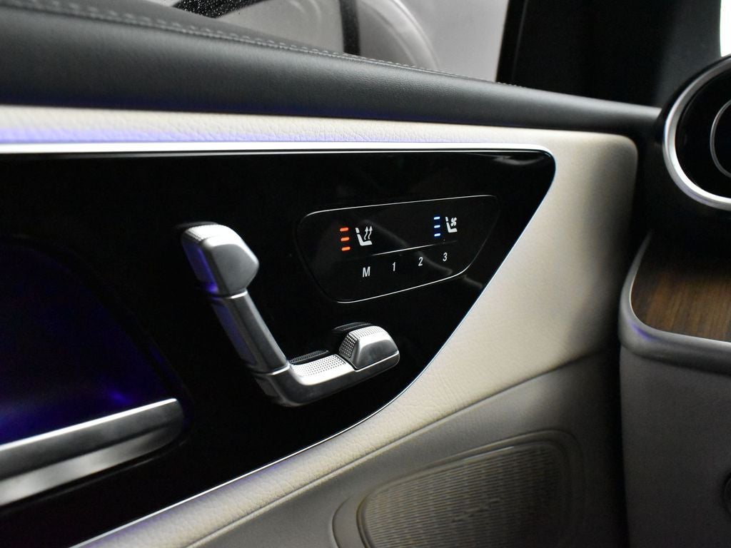 2025 Mercedes-Benz GLC 300 SUV