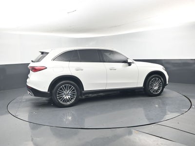 2025 Mercedes-Benz GLC 300 SUV