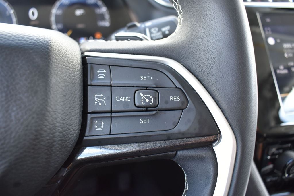2023 Jeep Grand Cherokee Laredo